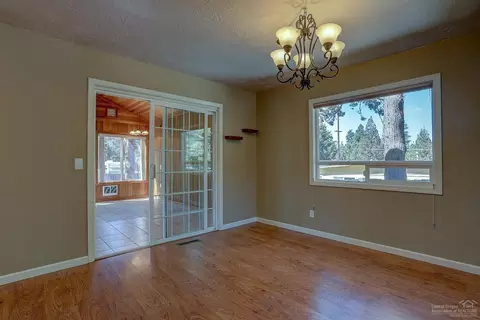 1529 SE Ramsay Rd, Bend, OR 97702 photo 8