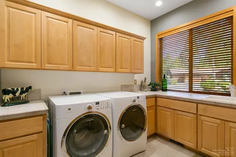 61295 Tam Mcarthur Loop, Bend, OR 97702 photo 17