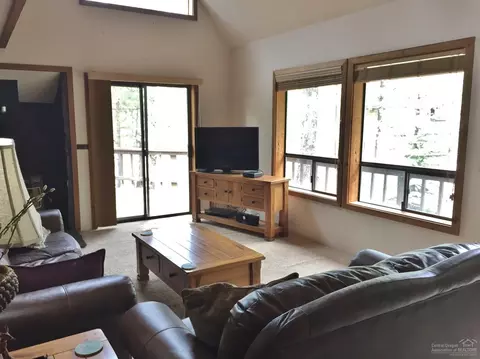 57576 White Elm Ln, Sunriver, OR 97707 photo 5
