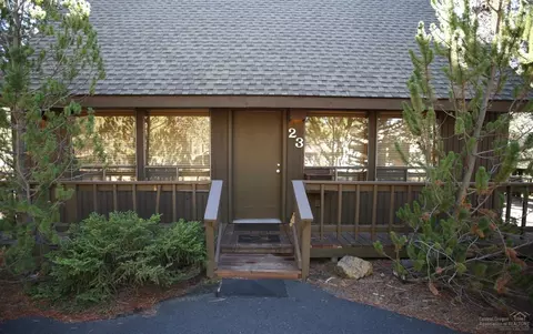 57576 White Elm Ln, Sunriver, OR 97707 photo 2