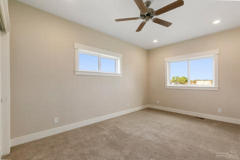 21340 View Ln, Bend, OR 97701 photo 15
