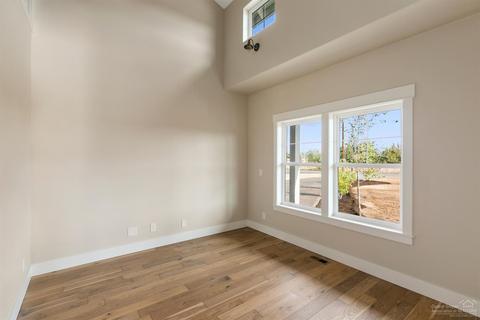 21340 View Ln, Bend, OR 97701 photo 13