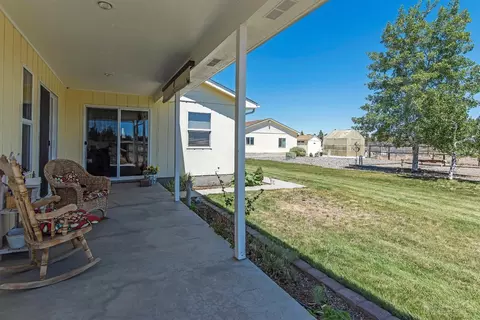 62060 Dodds Rd, Bend, OR 97701 photo 4