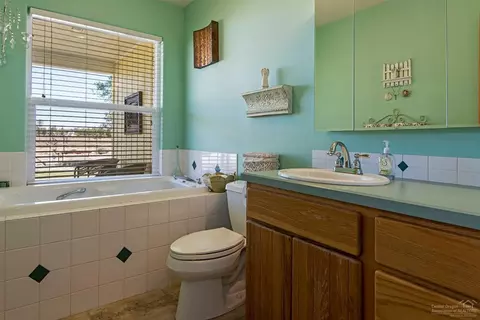 62060 Dodds Rd, Bend, OR 97701 photo 15