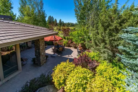 61637 Tam Mcarthur Loop, Bend, OR 97702 photo 23