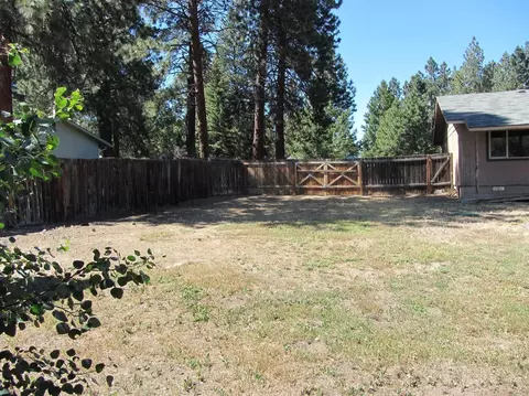 21051 Juniperhaven Ave, Bend, OR 97702 photo 7