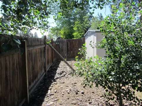 21051 Juniperhaven Ave, Bend, OR 97702 photo 6