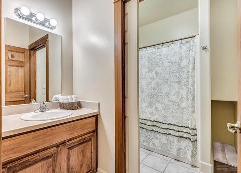 65365 Concorde Ln, Bend, OR 97703 photo 13