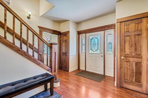 65365 Concorde Ln, Bend, OR 97703 photo 4