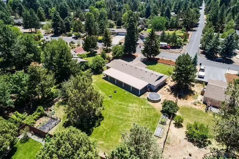 21020 Thomas Dr, Bend, OR 97702 photo 22