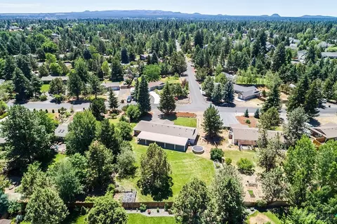21020 Thomas Dr, Bend, OR 97702 photo 24