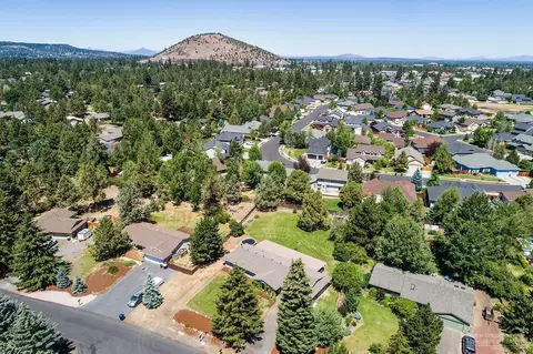 21020 Thomas Dr, Bend, OR 97702 photo 25