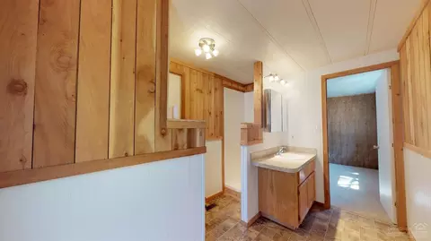 61053 Springcrest Dr, Bend, OR 97702 photo 17