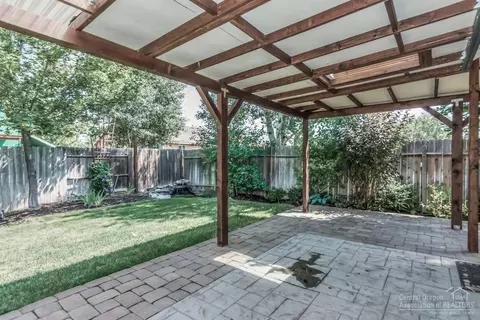 20070 Badger Rd, Bend, OR 97702 photo 5