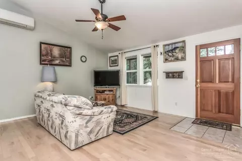 20070 Badger Rd, Bend, OR 97702 photo 3