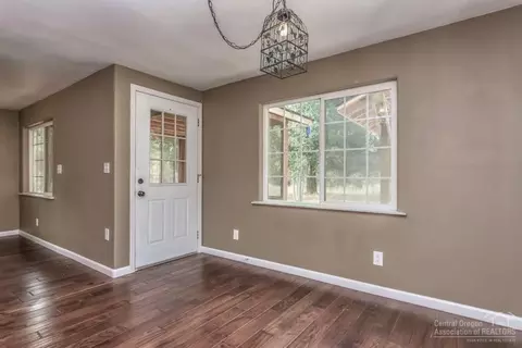 16240 Pine Drop Ln, La Pine, OR 97739 photo 9