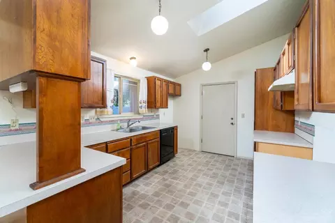 61160 Sidewinder Ln, Bend, OR 97702 photo 8