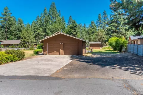 61160 Sidewinder Ln, Bend, OR 97702 photo 17