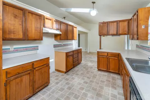 61160 Sidewinder Ln, Bend, OR 97702 photo 9