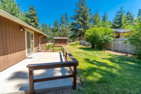 61160 Sidewinder Ln, Bend, OR 97702 photo 4