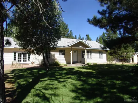 1229 Fred Mahn Rd, La Pine, OR 97739 photo 1