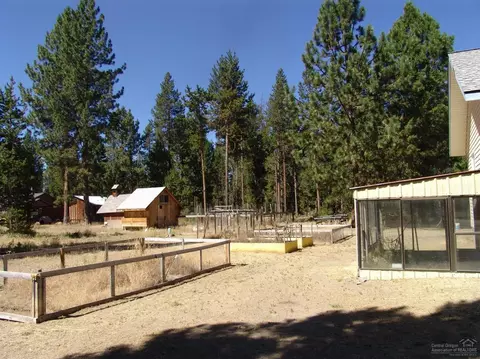 1229 Fred Mahn Rd, La Pine, OR 97739 photo 4