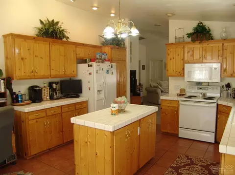 1229 Fred Mahn Rd, La Pine, OR 97739 photo 5