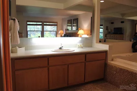 57405 Beaver Ridge Loop, Sunriver, OR 97707 photo 15