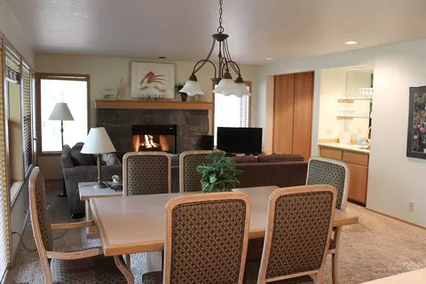 57405 Beaver Ridge Loop, Sunriver, OR 97707 photo 8