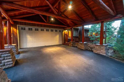 61193 Hitching Post Ln, Bend, OR 97702 photo 23