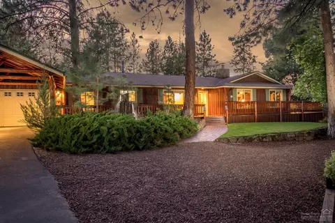 61193 Hitching Post Ln, Bend, OR 97702 photo 1
