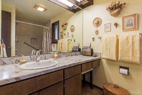 22111 Neff Rd, Bend, OR 97701 photo 11