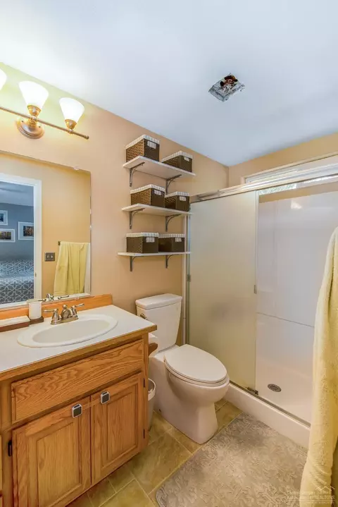 2357 NE Moonlight Dr, Bend, OR 97701 photo 16