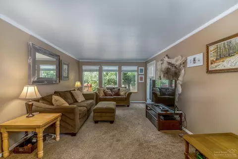 2357 NE Moonlight Dr, Bend, OR 97701 photo 8