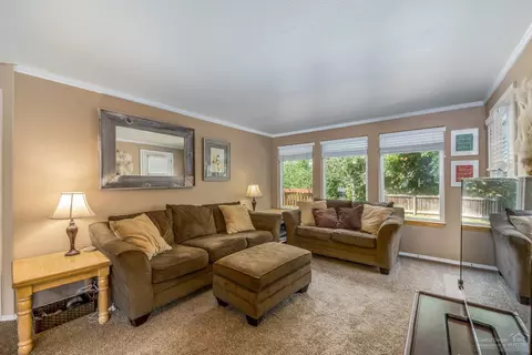2357 NE Moonlight Dr, Bend, OR 97701 photo 9