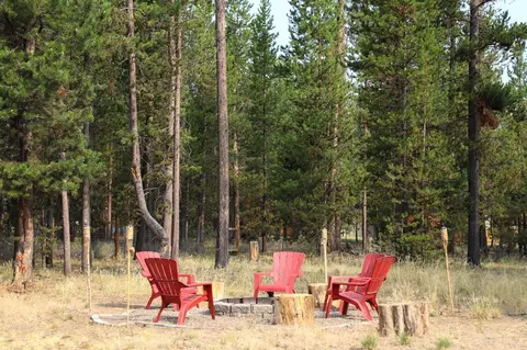 16950 Kasserman Dr, Bend, OR 97707 photo 3