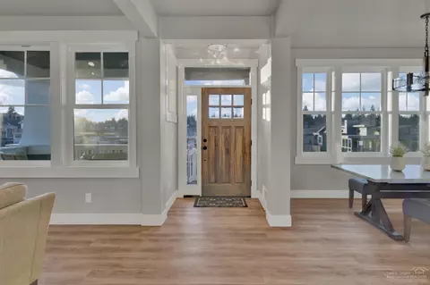 1646 NW Fields St, Bend, OR 97703 photo 3