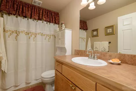 52619 Ammon Rd, La Pine, OR 97739 photo 7