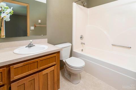 19222 Galen Rd, Bend, OR 97702 photo 14