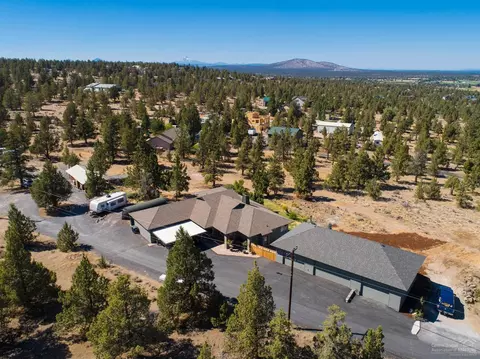 65405 76th St, Bend, OR 97703 photo 4