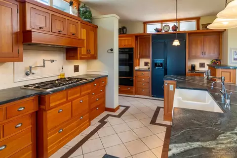 65405 76th St, Bend, OR 97703 photo 10