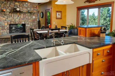 65405 76th St, Bend, OR 97703 photo 7