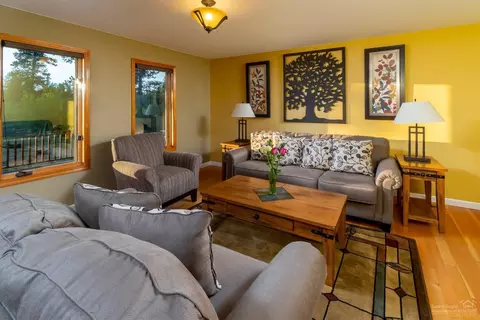 17340 Mink Ct, Bend, OR 97707 photo 3