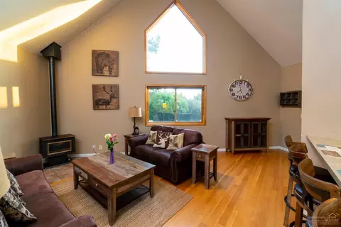 17340 Mink Ct, Bend, OR 97707 photo 7