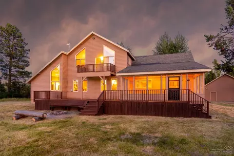 17340 Mink Ct, Bend, OR 97707 photo 1