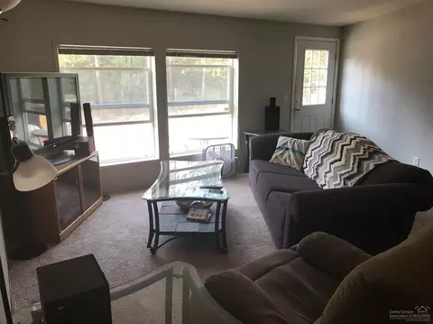 16060 Davis Ave, La Pine, OR 97739 photo 2