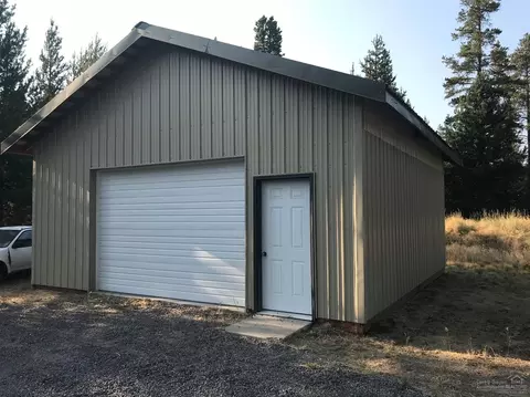 16060 Davis Ave, La Pine, OR 97739 photo 11