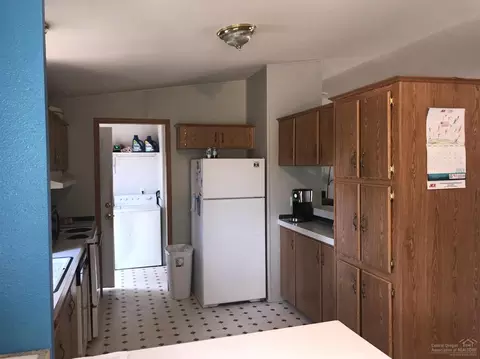 16060 Davis Ave, La Pine, OR 97739 photo 6