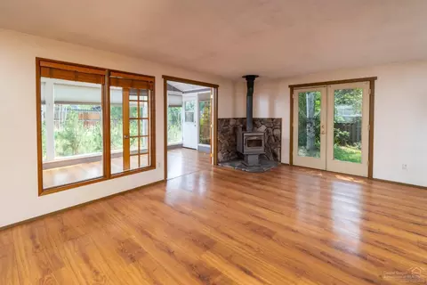 20039 Beaver Ln, Bend, OR 97703 photo 13