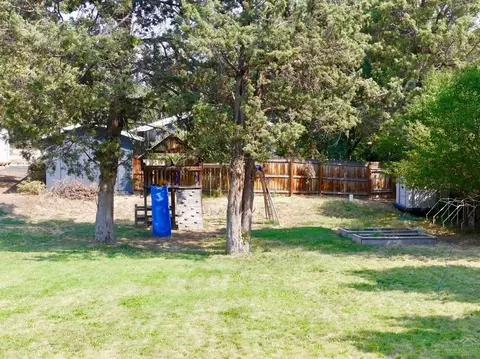 20039 Beaver Ln, Bend, OR 97703 photo 23